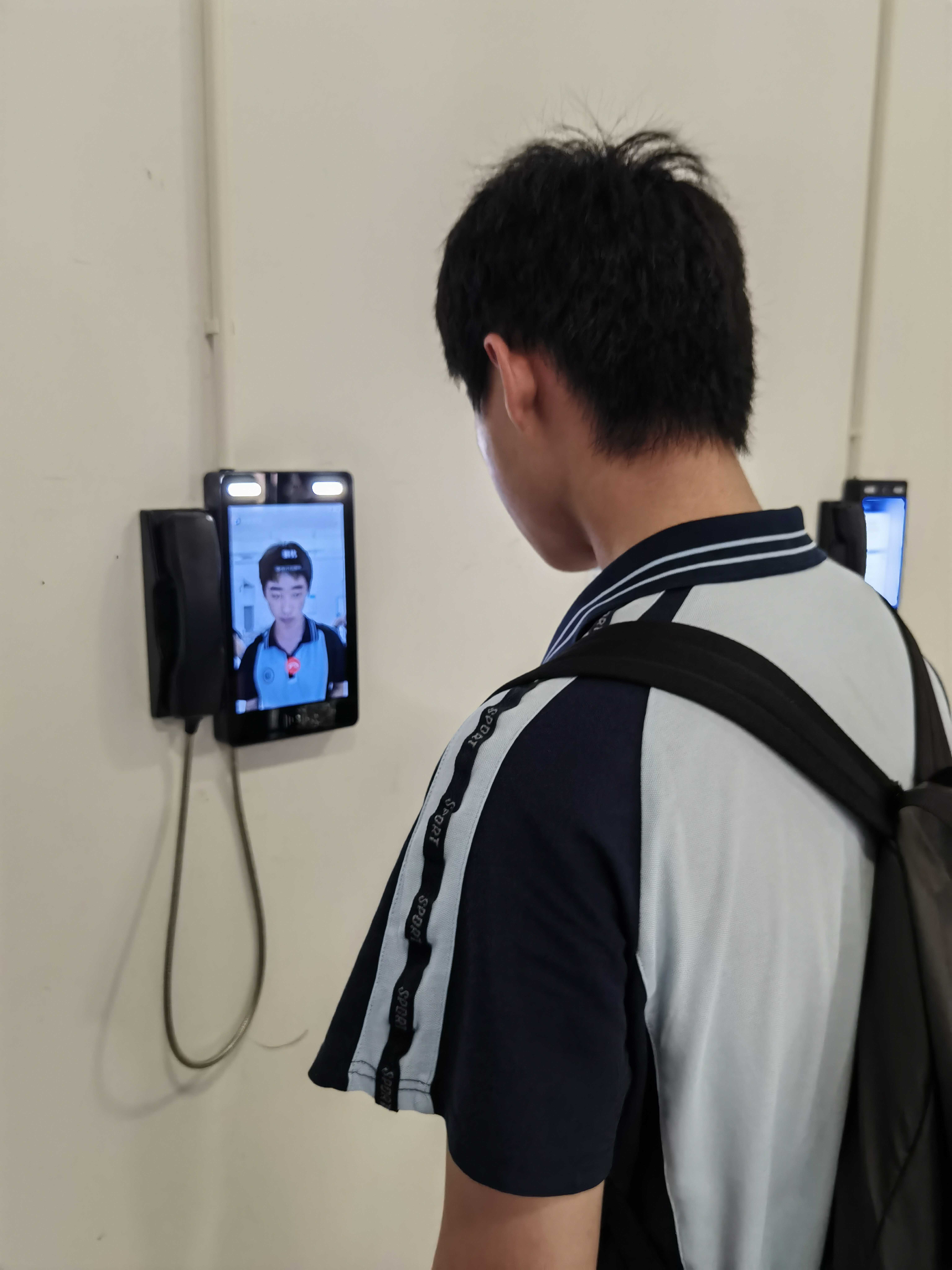 Ʒ��У�@ҕ�lԒ(hu��)�C(j��)